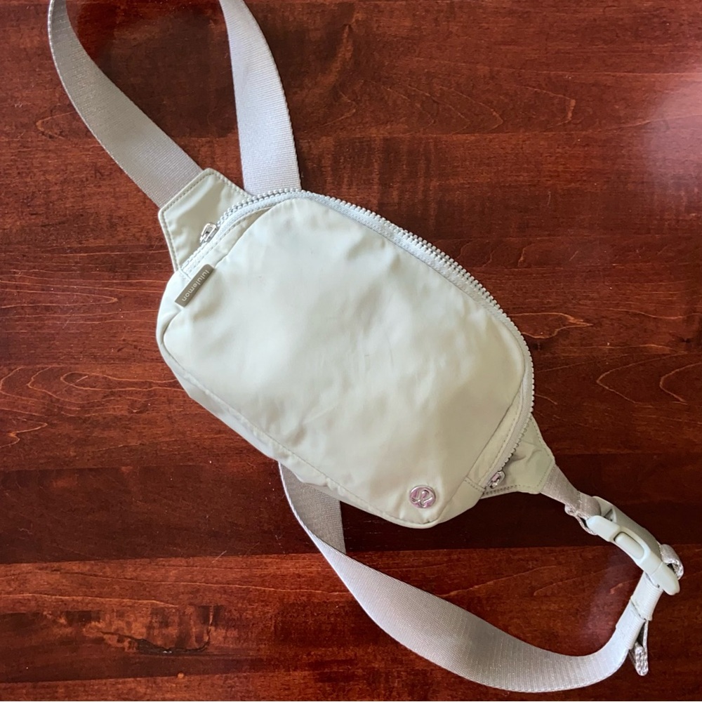 Lululemon Athletica Belt Bag